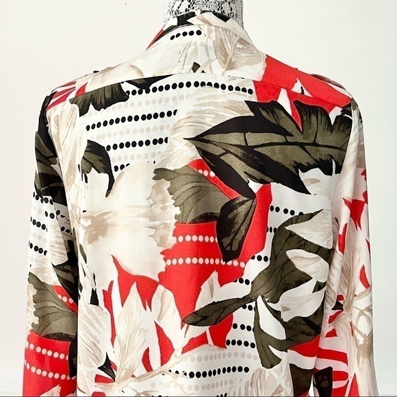 Calvin Klein Tropical Print Round Split Neck Roll Tab Long Sleeve Blouse Size M - Picture 7 of 16